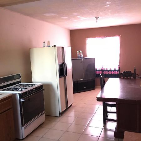 Blanquita Guesthouse Manuel F. Martínez Екстериор снимка