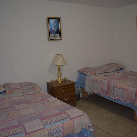 Blanquita Guesthouse Manuel F. Martínez Екстериор снимка